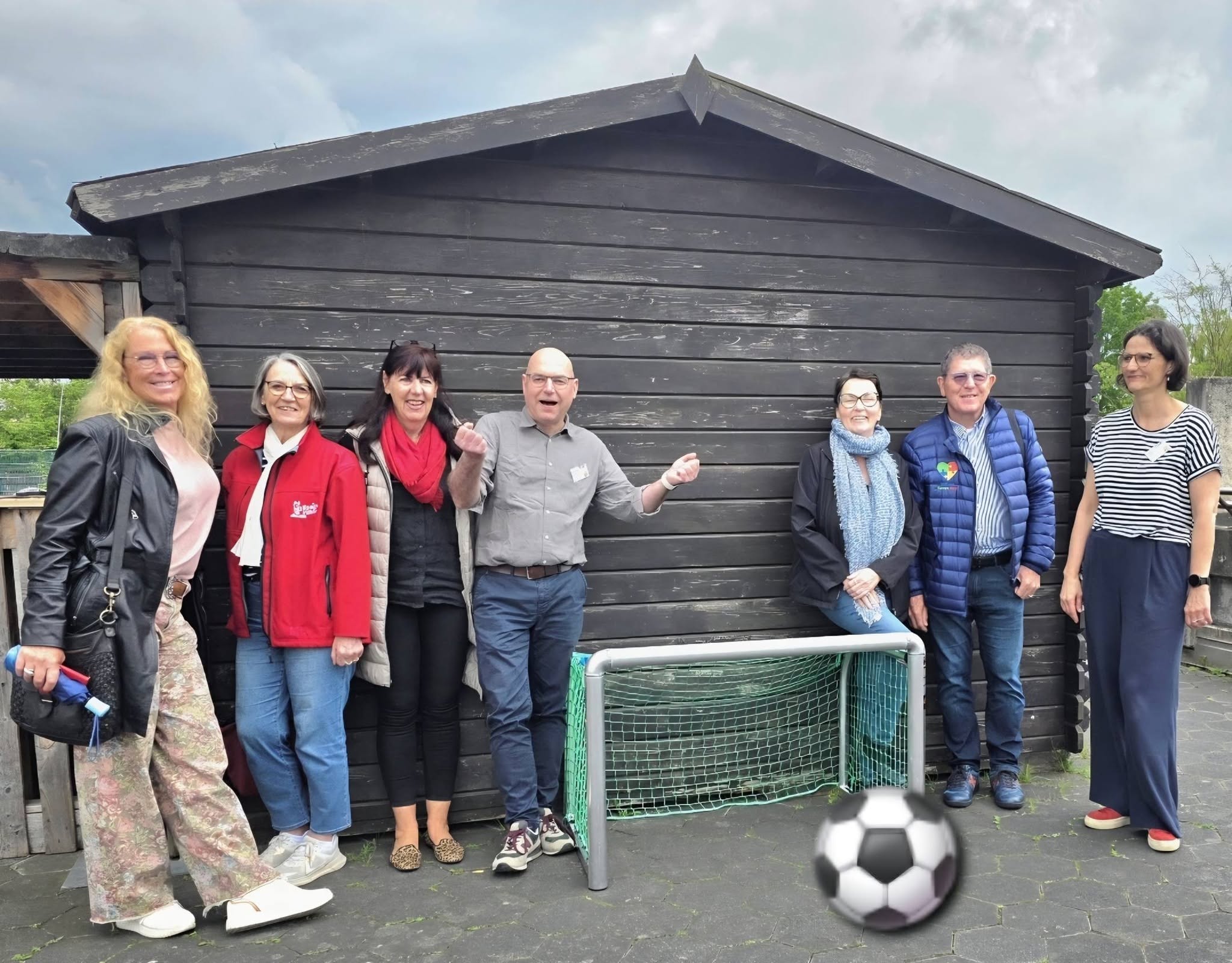 Neue Fußballtore für die Christophorusschule Bonn durch ‚Bonn steht Kopp‘